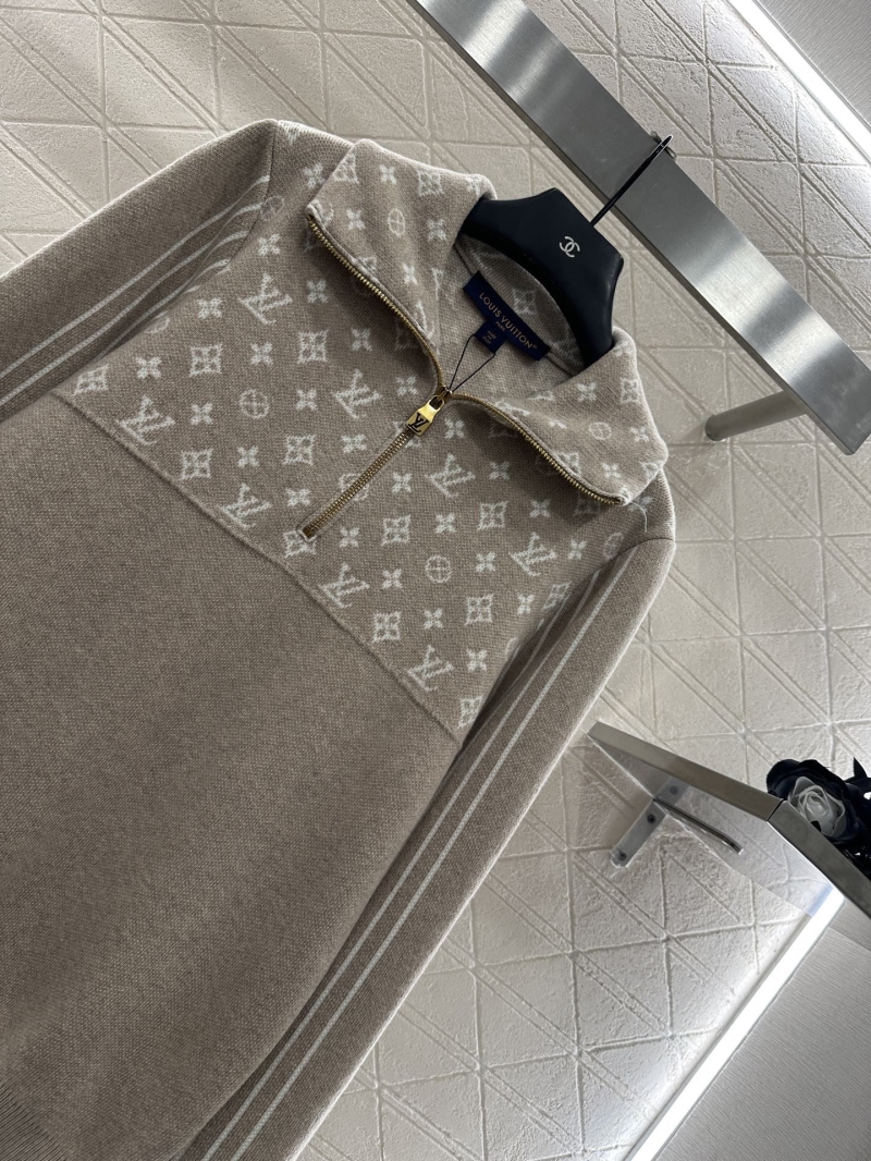 l0vis Vvtt0n sweaters